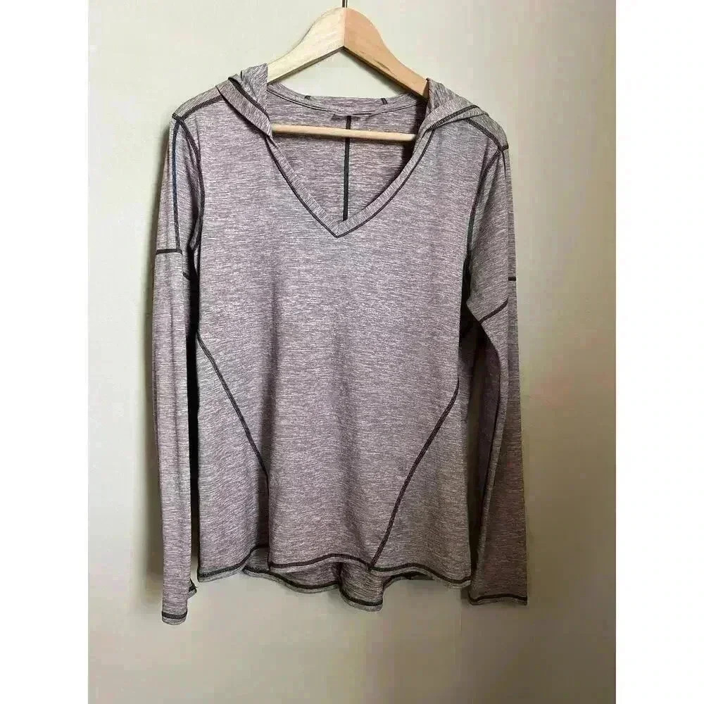 Zella‎ Gray Mauve Hooded Pullover Size Medium V Neck Lightweight Contrast Stitch